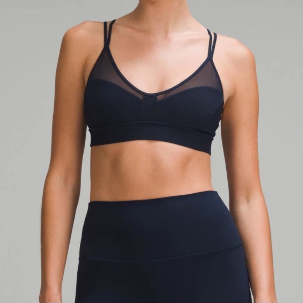 NWT Lululemon navy sports bra